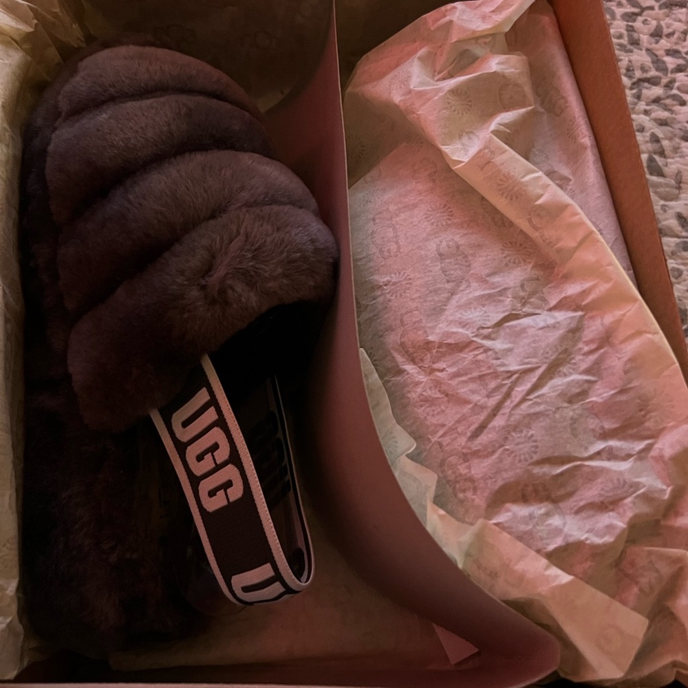 ugg fluff yeah slides